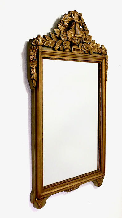 Antique Early Period Baker Carved Gilt Wood Neoclassical Wall Mirror with Flowers, Leaves and Acorns