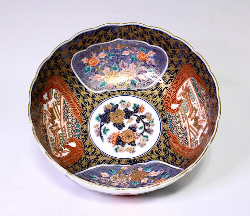 Japanese Arita Lobed White Porcelain Bowl Hand Painted With Gold, Imari & Kakiemon Designs
