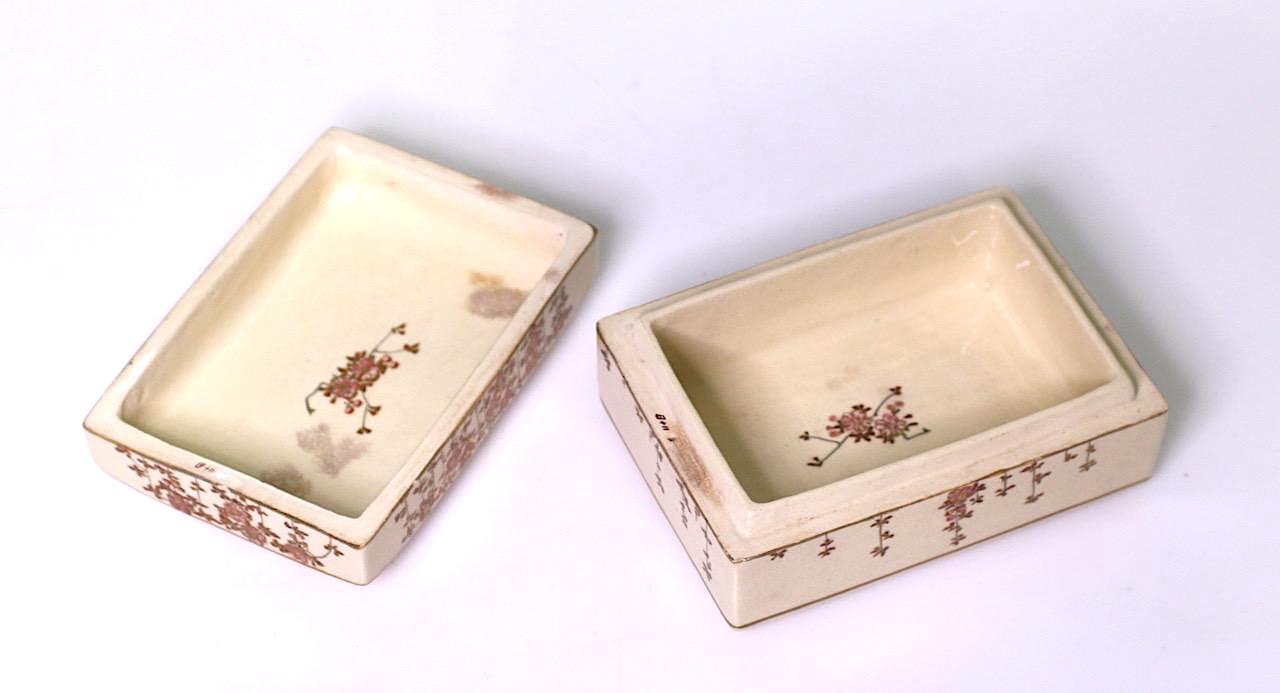 Antique Japanese Satsuma Covered Gold Fan Beige Dresser Box by Koshida, Taisho Period
